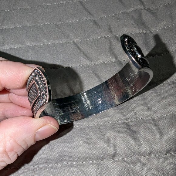 $3 with Bundle ~ Southwestern Turquoise & Cream Stone Cuff Bracelet 5197 - Picture 3 of 4